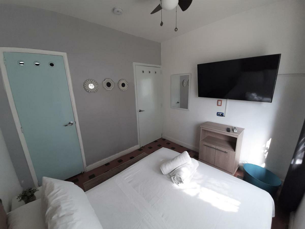 Noah Boutique Hostels メデジン エクステリア 写真